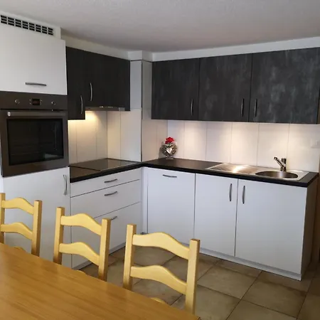Bambi Appartement-fewo 6-bettwohnung Nr- 1 By Interhome Saas-Fee