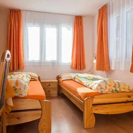 Bambi Appartement-fewo 6-bettwohnung Nr- 1 By Interhome Appartement Saas-Fee